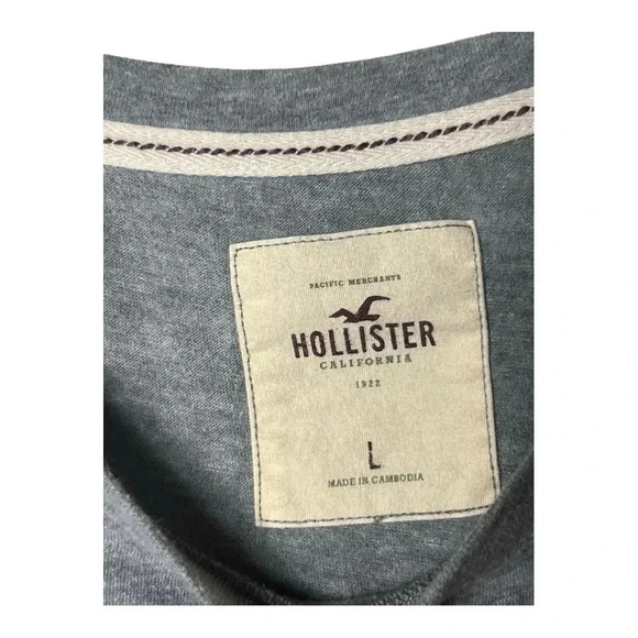 1556. HOLLISTER Y2K SHORT SLEEVE TOP GRAY IN COLOR‎ WITH PINK/WHITE LETTERING LG - Picture 5 of 9